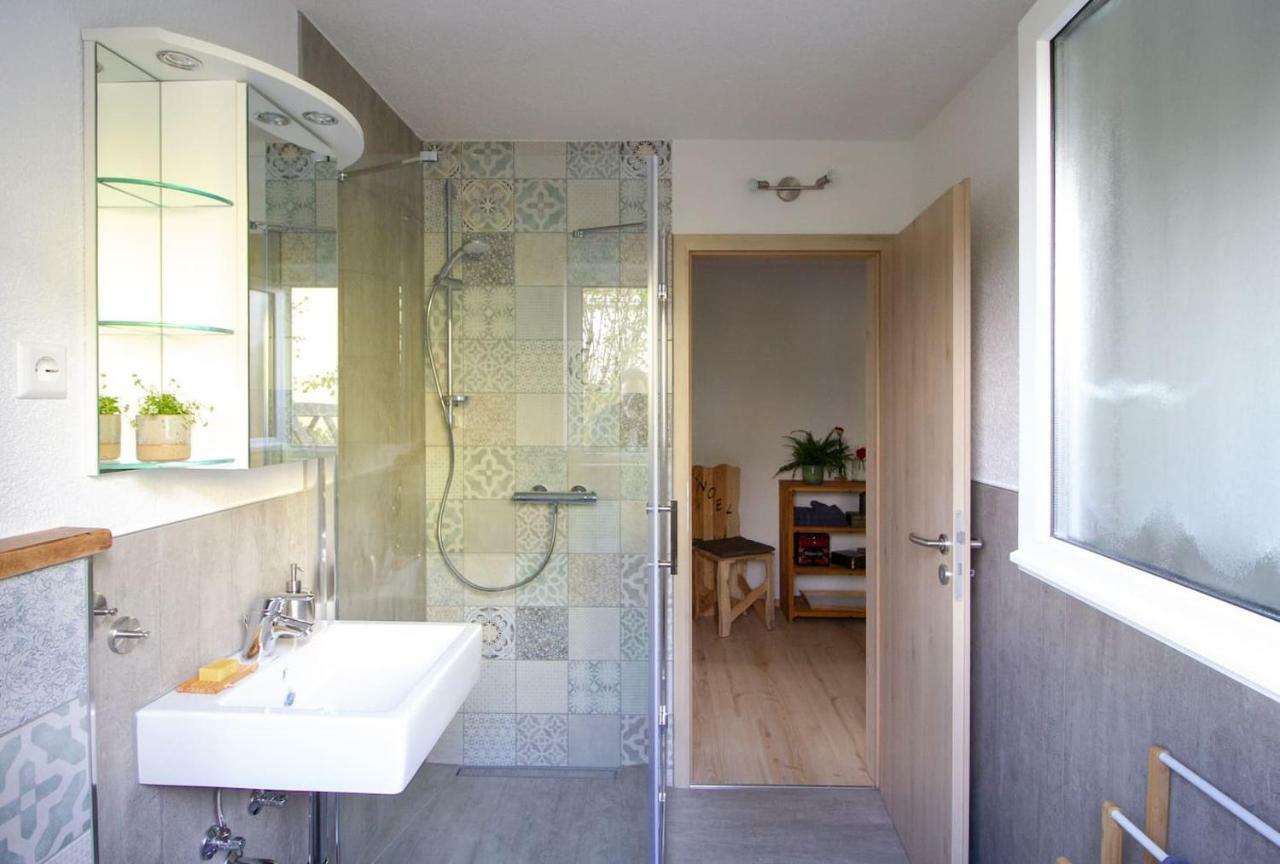 Schoene Und Helle Ferienwohnung In Pfaffenweiler Villingen-Schwenningen Luaran gambar